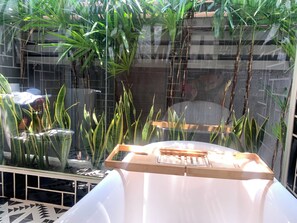 Property grounds - 11 Bedrooms city courtyard villa in the center of Bangkok. (Krung Thep Maha Nakhon)