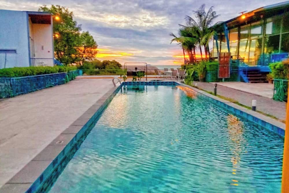Sunset Serenity Jomtien Resort