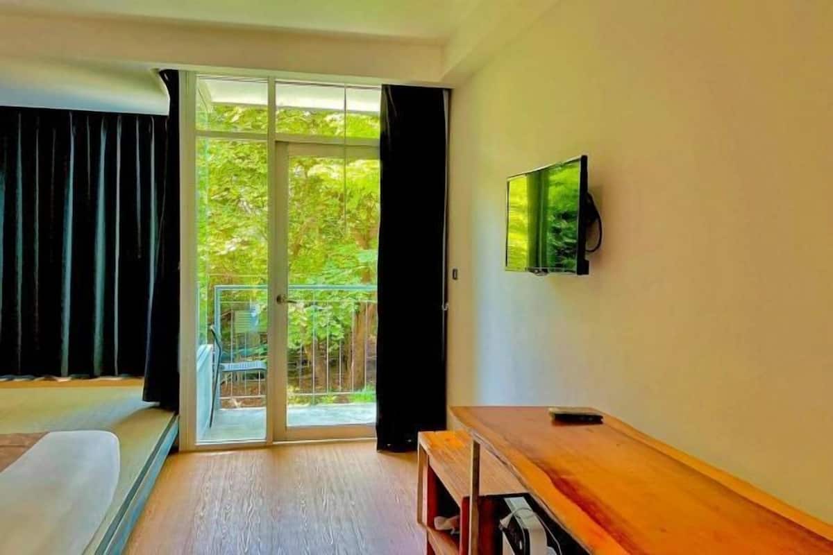 Minibar, in-room safe, iron/ironing board, free WiFi