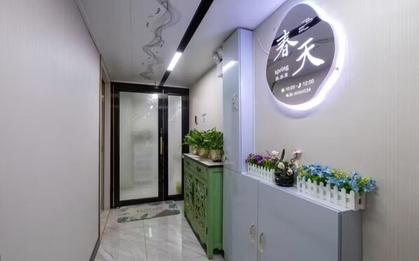 Front of property - Spring Inn (Kowloon)