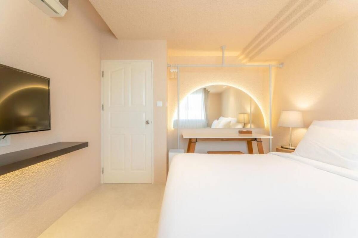 Suite City View with bathtub