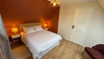 2 Schlafzimmer, Bügeleisen/Bügelbrett, WLAN, Bettwäsche