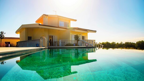 A modern house with a swimming pool. - The FAROS Estate Angelochori - spacious villa with pool to make you feel at home (Angelochori)