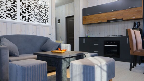 特色独立别墅, 3 间卧室, 厨房 | 私人厨房 | 冰箱、烤箱、炉灶、厨具/餐具