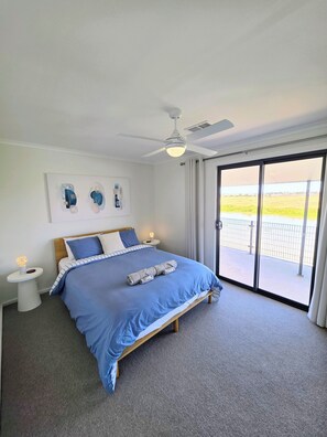 3 chambres, fer et planche à repasser, lit parapluie, Wi-Fi gratuit