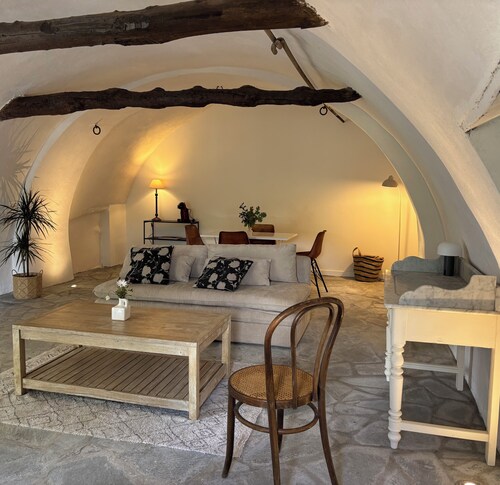 Suite avec jardin et piscine