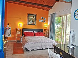 8 chambres, lit de bébé portatif, accès au Wi-Fi (inclus)