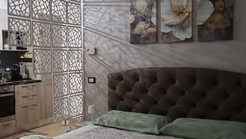 1 chambre, fer et planche Ă  repasser, Wi-Fi gratuit, draps fournis