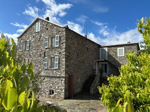 Exterior - Old building with heated swimming pool (Murato)