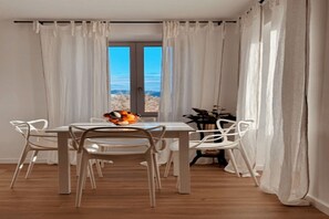 Dining - Old building with heated swimming pool (Murato)