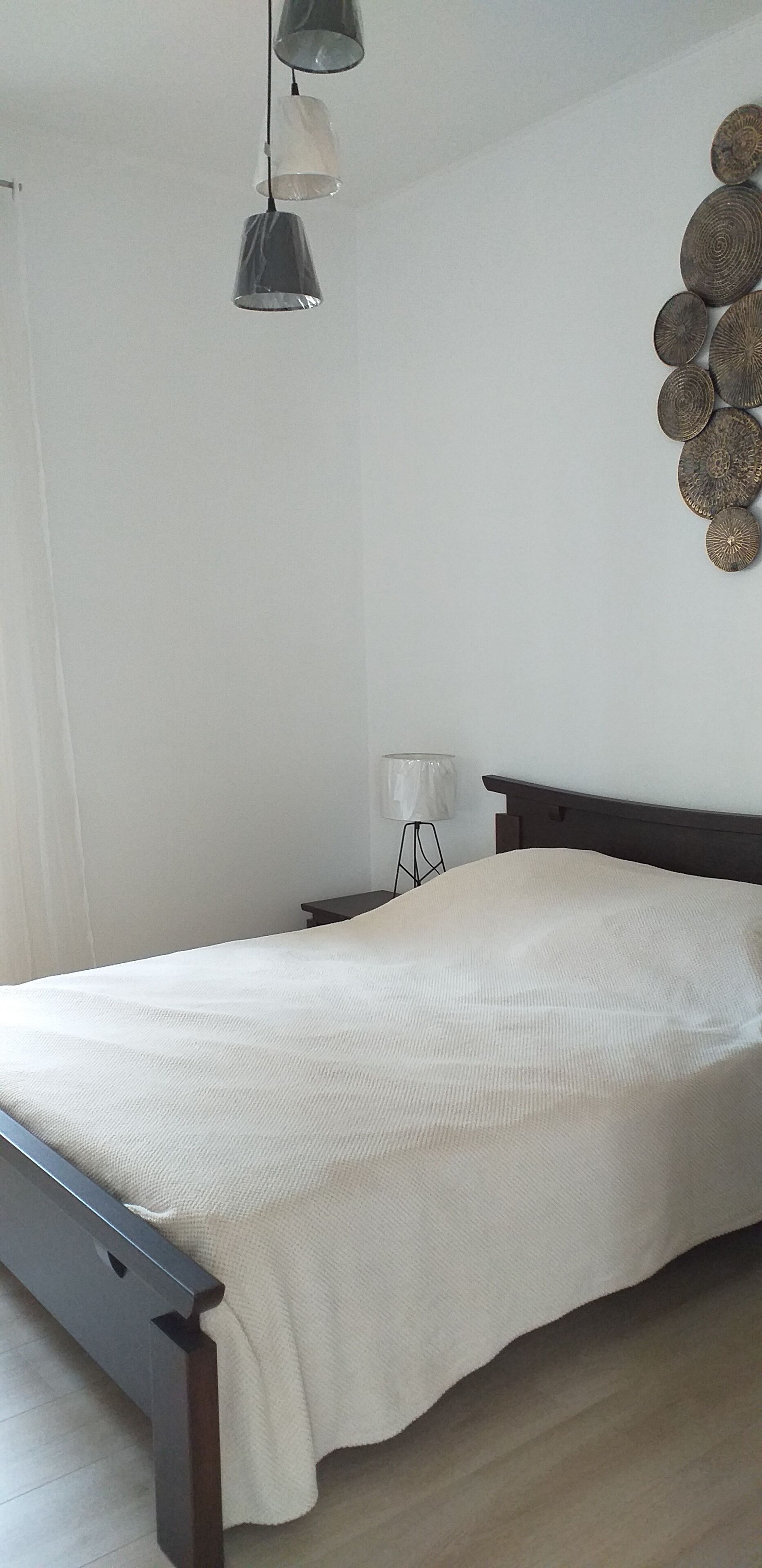 3 makuuhuonetta, silitysrauta/-lauta, Wi-Fi