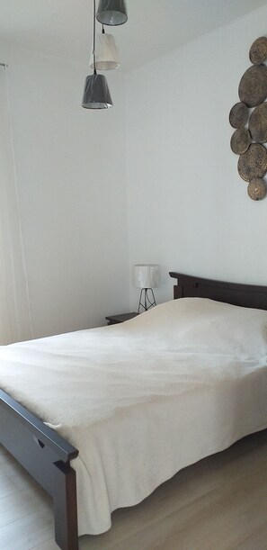 3 chambres, fer et planche à repasser, Wi-Fi