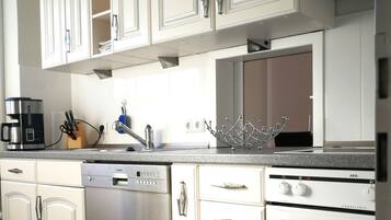 Apartment | Eigene Küche | Hochstuhl