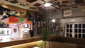 酒吧（店内）