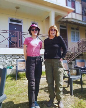 Garden - oak valley retreat homestay hostel cafe (Gyalshing)