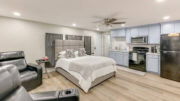 1 bedroom, iron/ironing board, WiFi, bed sheets