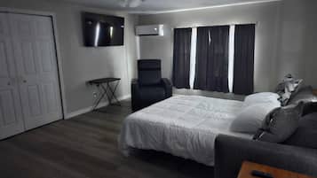 1 habitación, tabla de planchar con plancha, wifi y ropa de cama