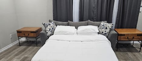 1 chambre, fer et planche Ă repasser, Wi-Fi, draps fournis
