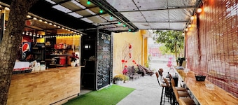 Noibai Sunflower Hotel