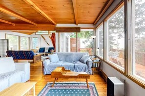 スマートテレビ、暖炉