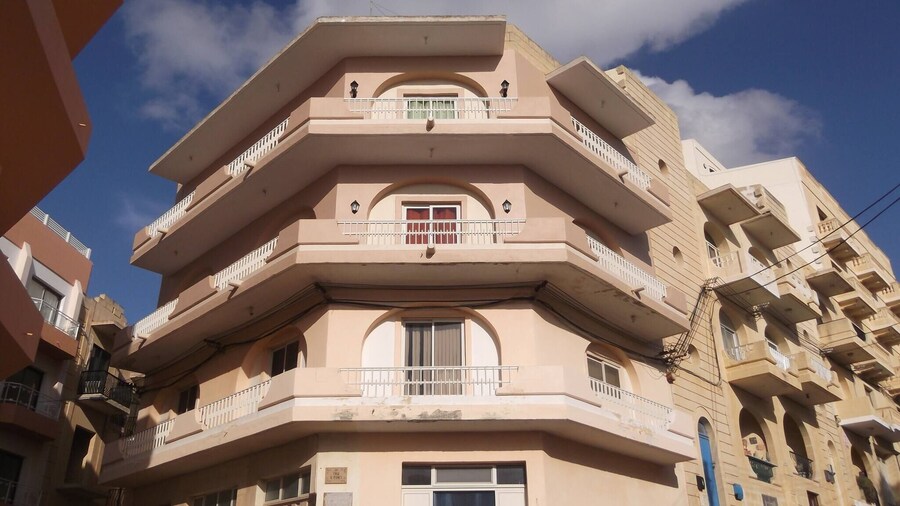 Sea and Country View 1st Floor Apartment