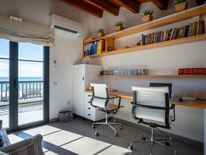 Interior - Beachfront House with Terrace (Creixell)