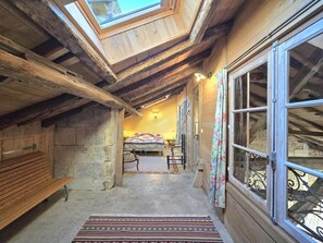 4 bedrooms, free WiFi - Bright 3-bedroom cottage with WiFi and parking in Champagnac-de-Belair (Champagnac-de-Belair)