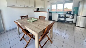 Dining - T3 Duplex with private parking, near the port in La Teste de Buch (La Teste-de-Buch)