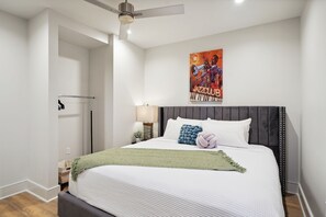 4 bedrooms, travel crib, free WiFi, bed sheets