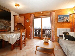 TV - 2-room cabin apartment in Les Houches, 6 guests, pets welcome (Les Houches)