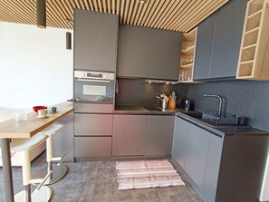 Microwave, stovetop, dishwasher, coffee/tea maker