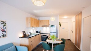 Unclassified image, 3 of 18, button - T2 Apartment with large terrace and parking (Balaruc-les-Bains)