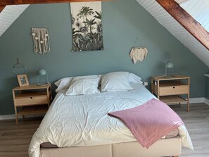 4 bedrooms, free WiFi