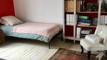 4 chambres, fer et planche Ă repasser, Wi-Fi, draps fournis