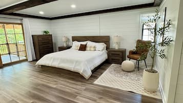 2 bedrooms, desk, free WiFi, bed sheets