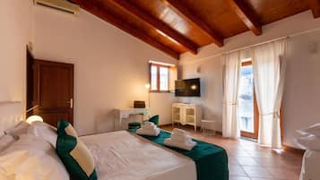 Family Apartment, Balcony, City View | 1 bedroom, desk, laptop workspace, blackout curtains