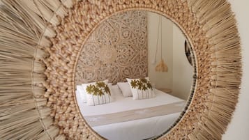 Comfort Double Room | In-room safe, desk, free WiFi