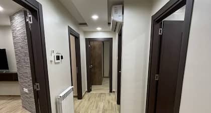 Apart secure 10 minutes from the beach