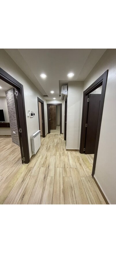 Apart secure 10 minutes from the beach