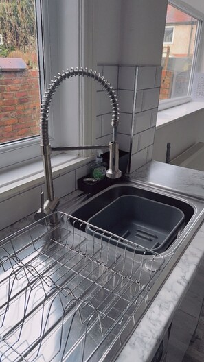 Interior - Stylish & Modern 3-Bed Home in Droylsden, Manchester – Prime Location & Comfort. (Audenshaw)