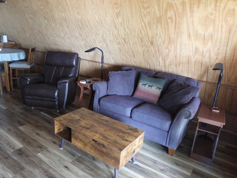 Charming 2-bedroom Loft A Frame With Lake View In Peaceful Canyon Lake - Canyon Lake, TX
