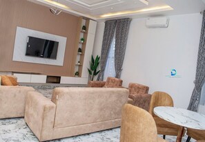 Luxury Apartment, Balcony, City View | Living area