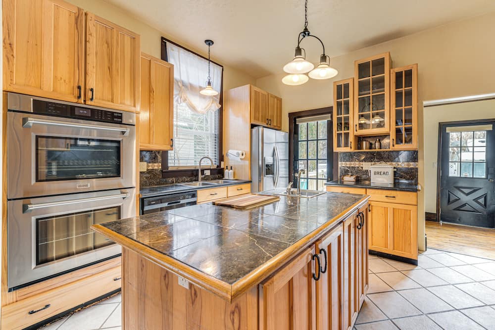 Historical Dtwn Loveland Home w/ Wraparound Porch! - Loveland