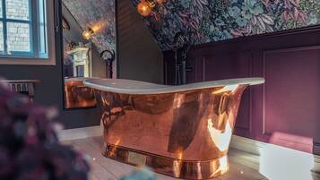 Family Villa | Bathroom | Hair dryer, bathrobes, slippers, towels