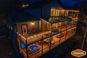 Terrace/patio - Summit Luxe Resort by Ghosal Luxury Lodging (Gatlinburg)