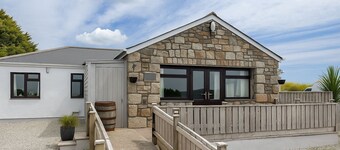 Wheal Frances -  a lodge that sleeps 8 guests  in 4 bedrooms