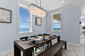 ハウス 3 ベッドルーム | レストラン