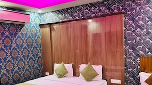 Superior Double or Twin Room | In-room safe, desk, laptop workspace, soundproofing - Hotel Park Suites (New Delhi)