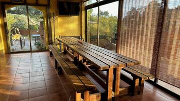 Chalet, 5 habitaciones, con acceso para personas discapacitadas, para fumadores | Restaurantes