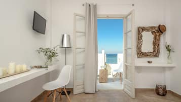 Deluxe-Studio, Meerblick | Schallisolierte Zimmer, Bügeleisen/Bügelbrett, kostenloses WLAN